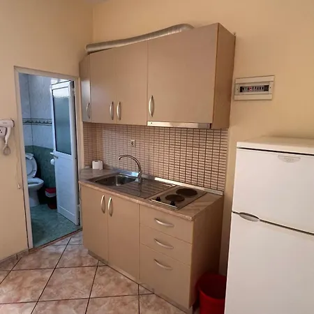 Dhoma Plazhi Husi Apartment Borsh Exterior photo