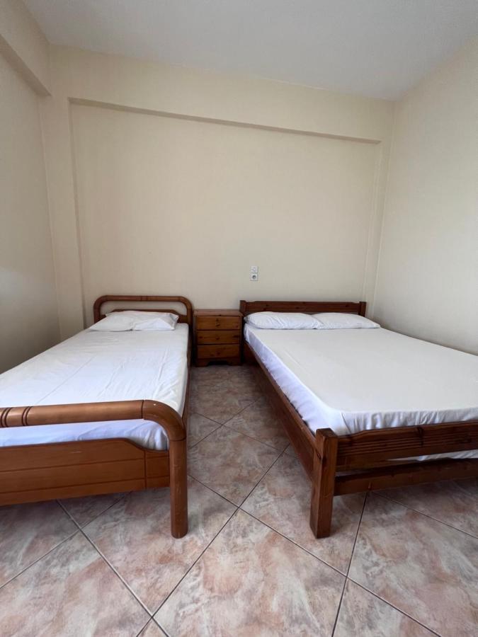 Dhoma Plazhi Husi Privatunterkunft *